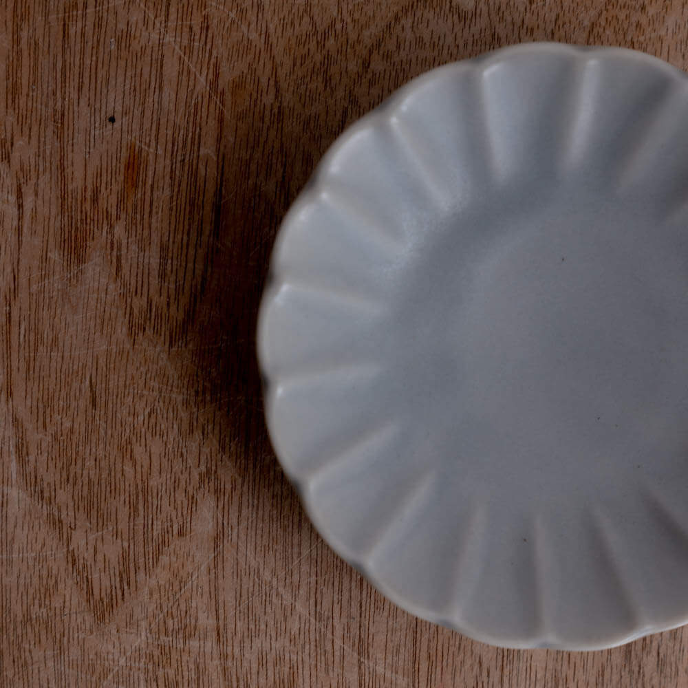 【WEB限定】花型小皿 GY -器市-