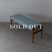 アウトレット家具の［数量限定］新品 EDDAダイニングベンチ ブルー DC33002S-EL0E1 売り切れ