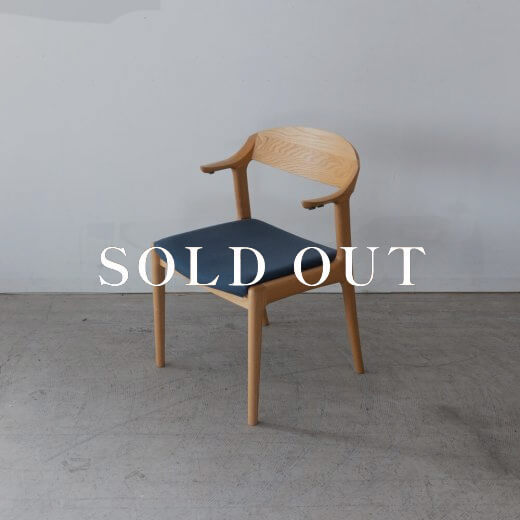 アウトレット家具の［数量限定］アームチェア レッドオーク材 オイル仕上げ DC354-1W42(RO-ON-AF925) Aランク［ナガノインテリア］売り切れ