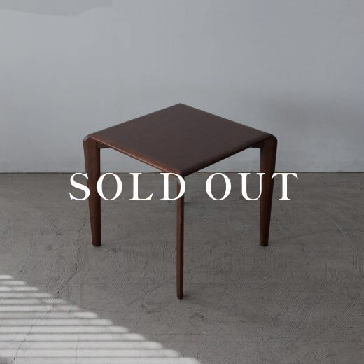 アウトレット家具の［数量限定］新品 dura サイドテーブル ST40103Q-PD700 売り切れ