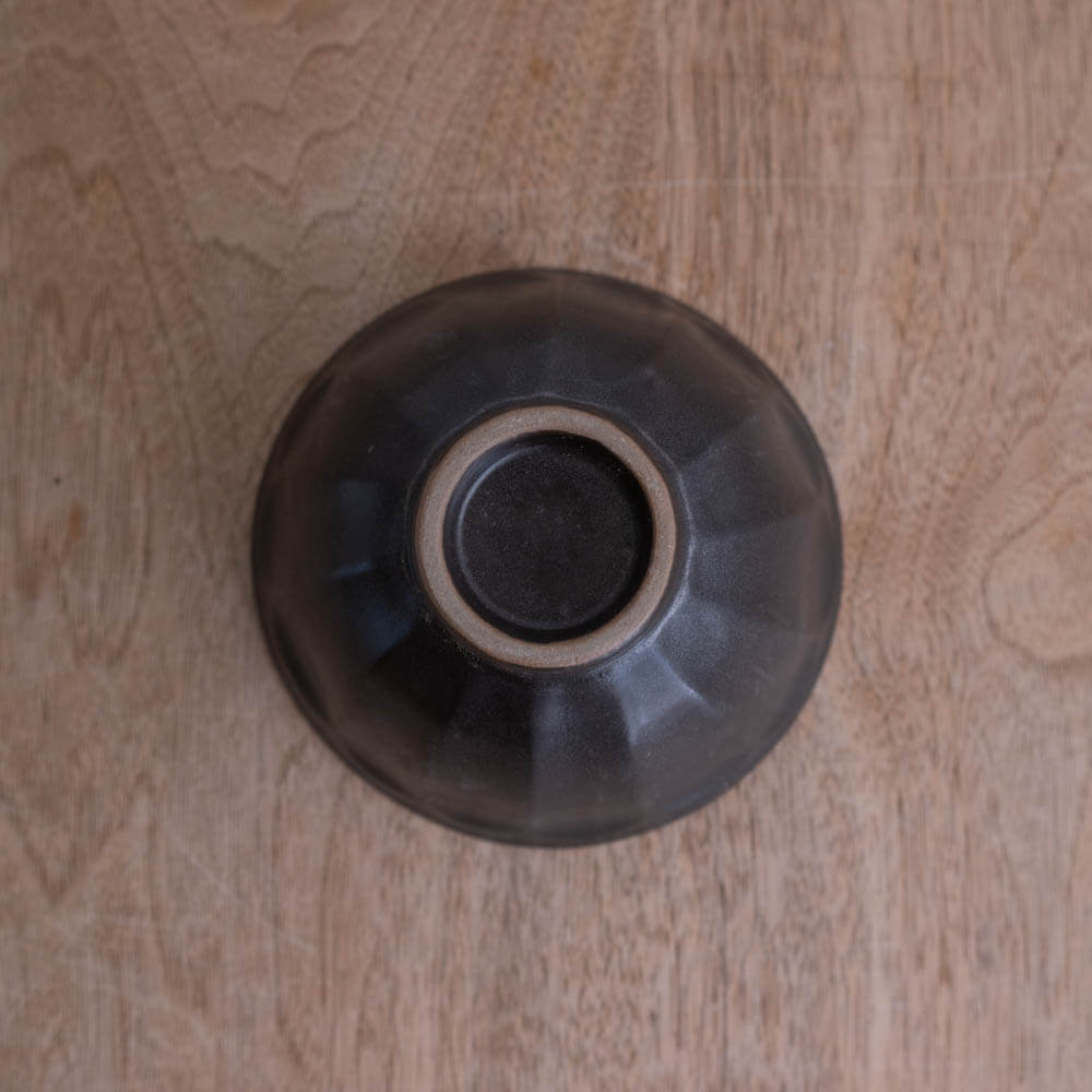 【WEB限定】しのぎ 深型茶碗 黒 -器市-