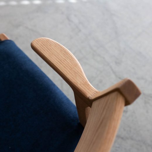 Primo 032 セミアームチェア OAK レッドオーク / ウレタン ST NA色