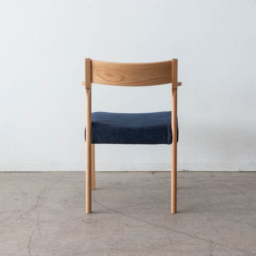 Primo 032 セミアームチェア OAK レッドオーク / ウレタン ST NA色