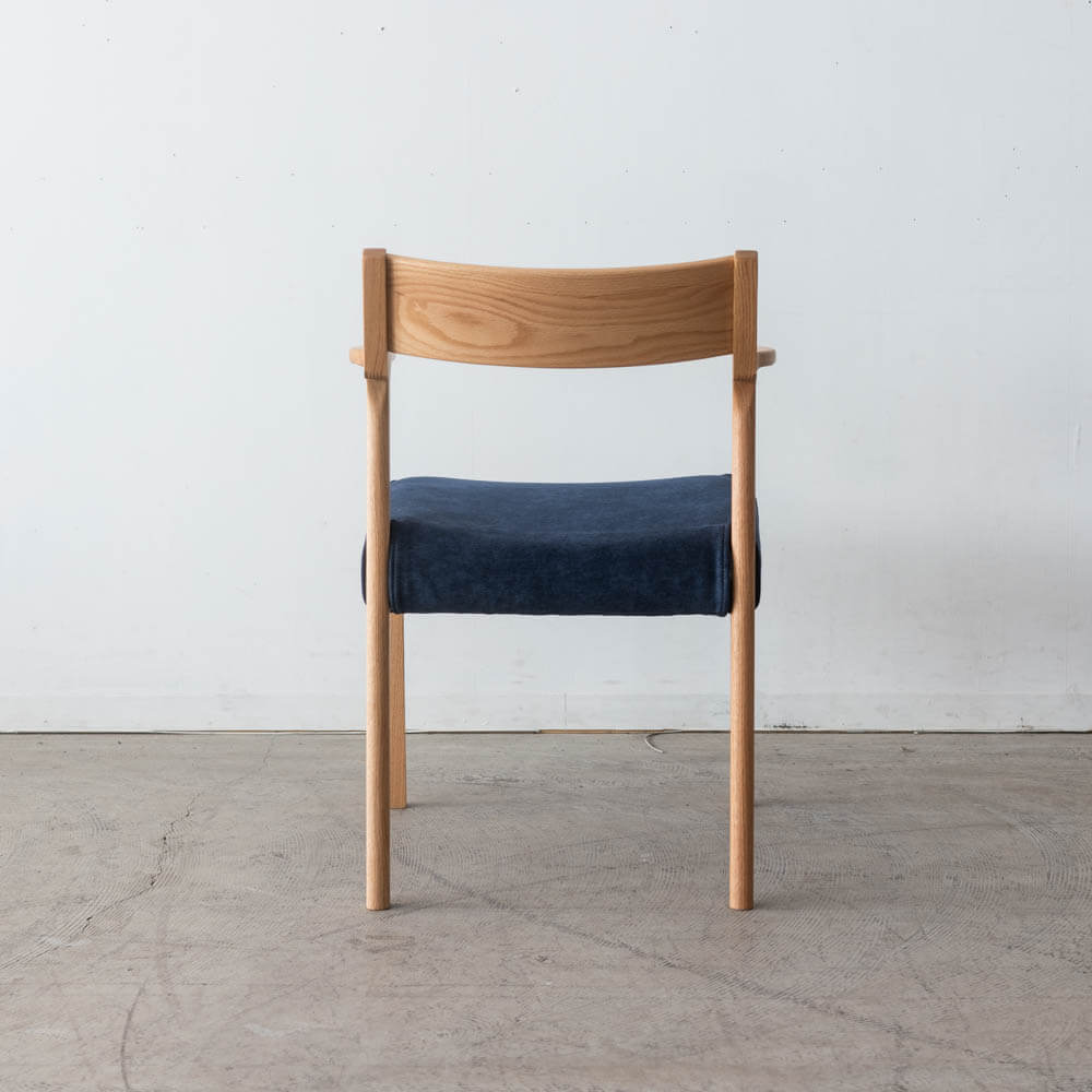 Primo 032 セミアームチェア OAK レッドオーク / ウレタン ST NA色