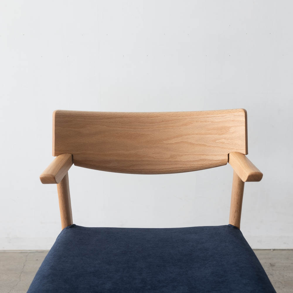Primo 031 セミアームチェア OAK レッドオーク / ウレタン ST NA色