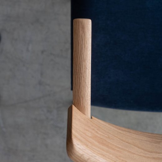 Primo 031 セミアームチェア OAK レッドオーク / ウレタン ST NA色