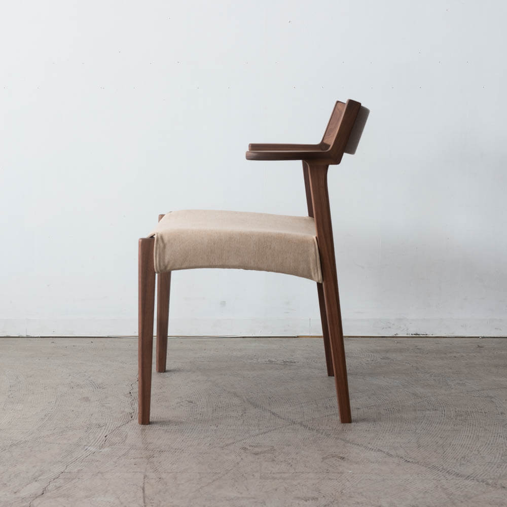 Primo 032 セミアームチェア WAL ウォールナット / ウレタン ST WN色