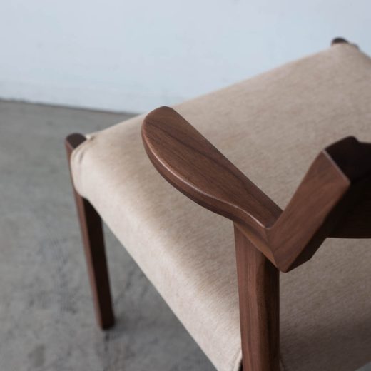 Primo 032 セミアームチェア WAL ウォールナット / ウレタン ST WN色