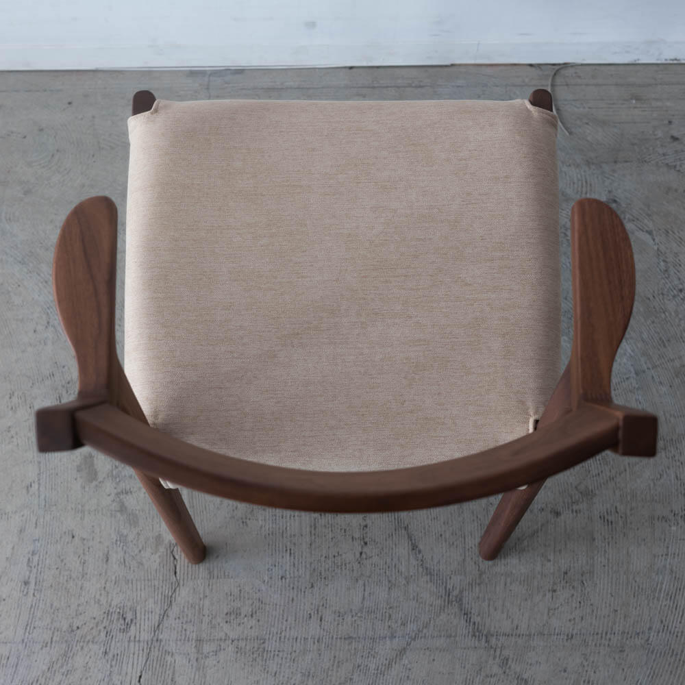 Primo 032 セミアームチェア WAL ウォールナット / ウレタン ST WN色