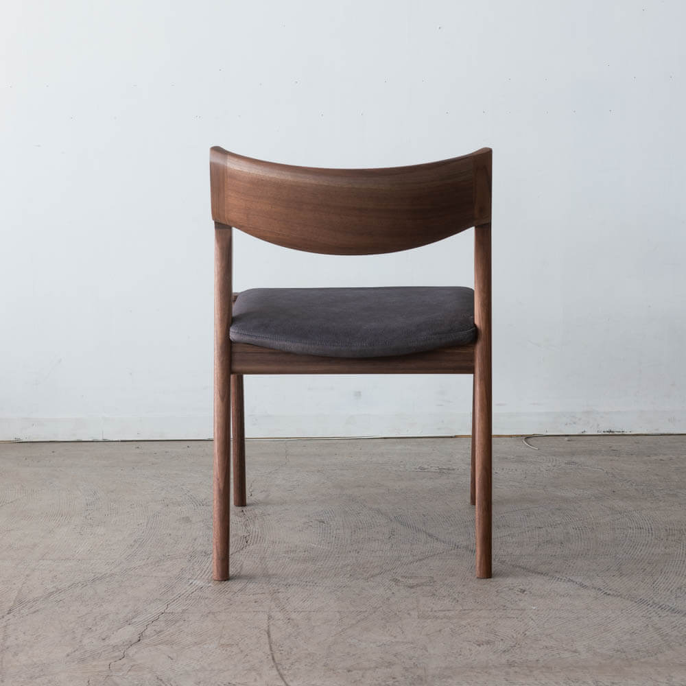 セミアームチェア グレーシャス 049 WAL ウォールナット材 / ウレタン ST WN色