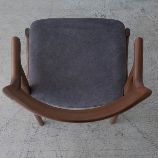 セミアームチェア グレーシャス 049 WAL ウォールナット材 / ウレタン ST WN色