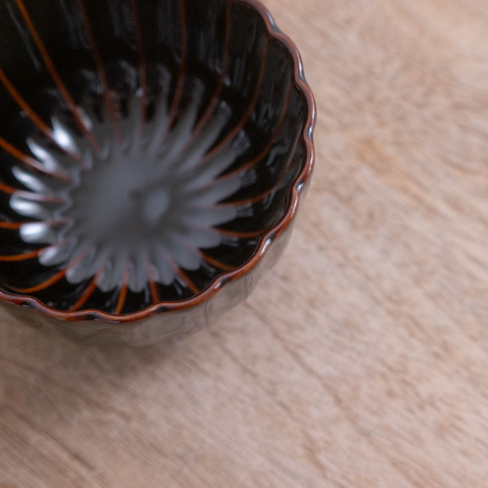 菊型豆鉢（アメ）-器市-