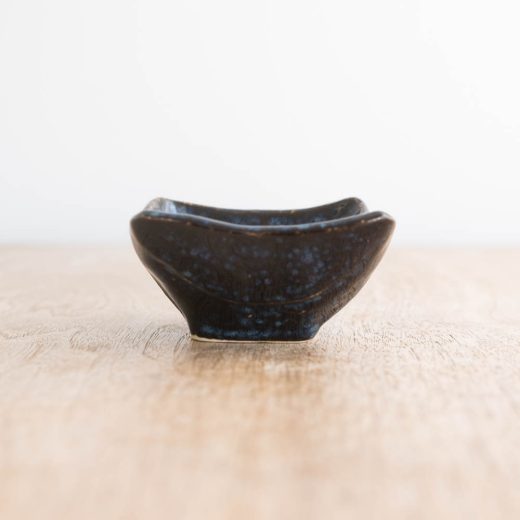 型入 角豆鉢（濃紺）