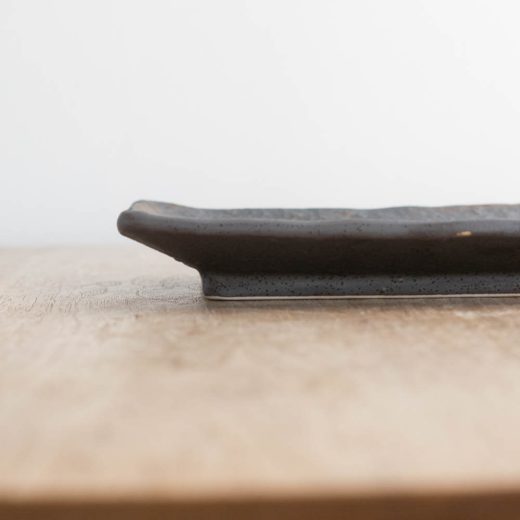 いぶし金彩焼き物皿