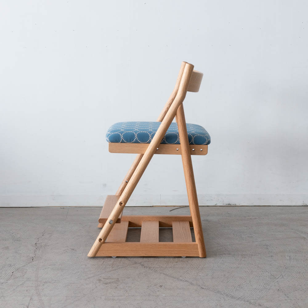 アップサイクル品］日進木工 アクタス 学習椅子T-KIDS オーク材