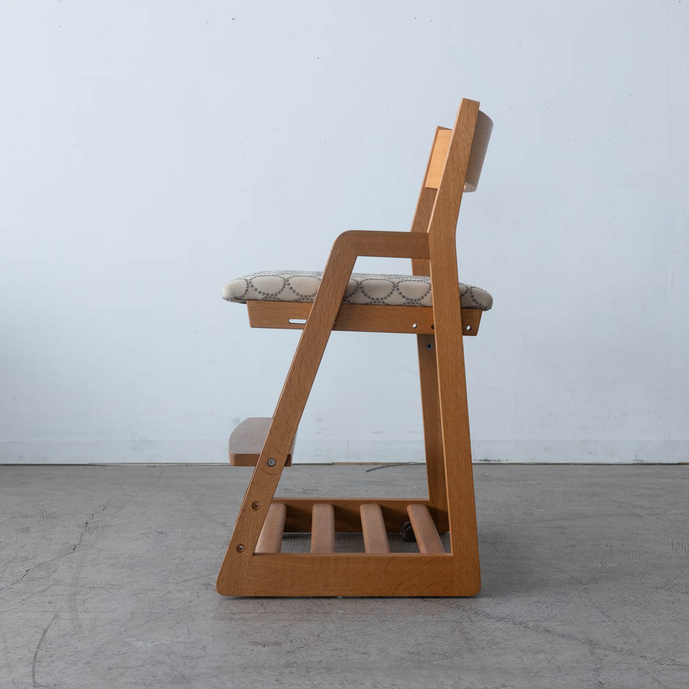 送料込［アップサイクル品］飛騨産業 学習チェア ホワイトオーク キャスター付 張地ミナペルホネン tambourine dop