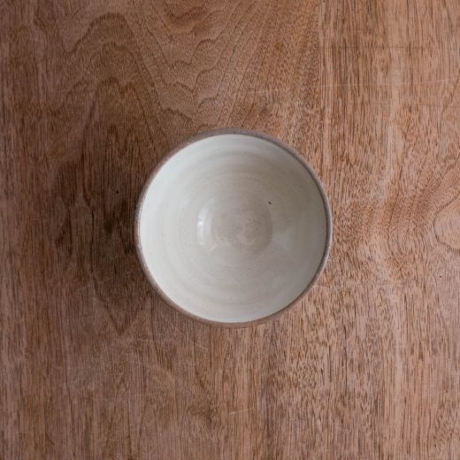 赤ドット茶碗 白（こぶり）