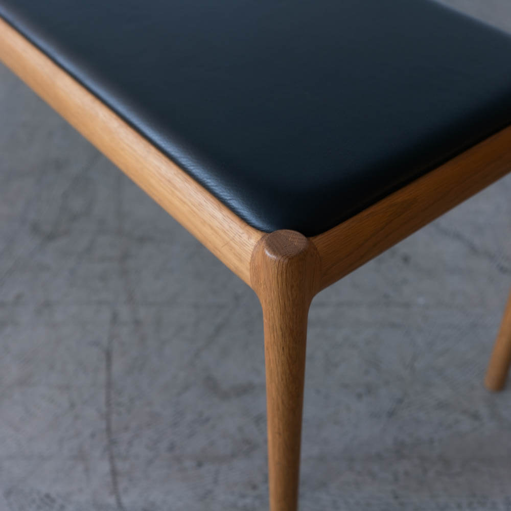 ［現品SALE］BRIDGE ベンチ120(NA) 座面R2ブラック(革) DC80202S-NN0-R2