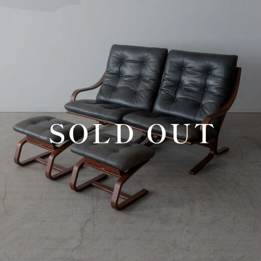 アウトレット家具の［リユース品］Agioワイド 左肘ソファ＋右肘ソファ＋スツール×2 ブラックチェリー材 BC色 総本革エージングオイル OL80