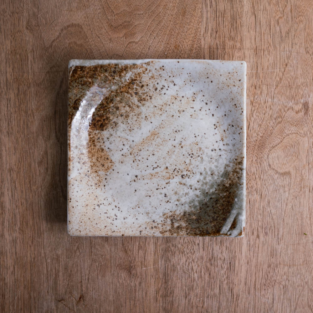 雪志野手引き 正角5.5皿 -器市-