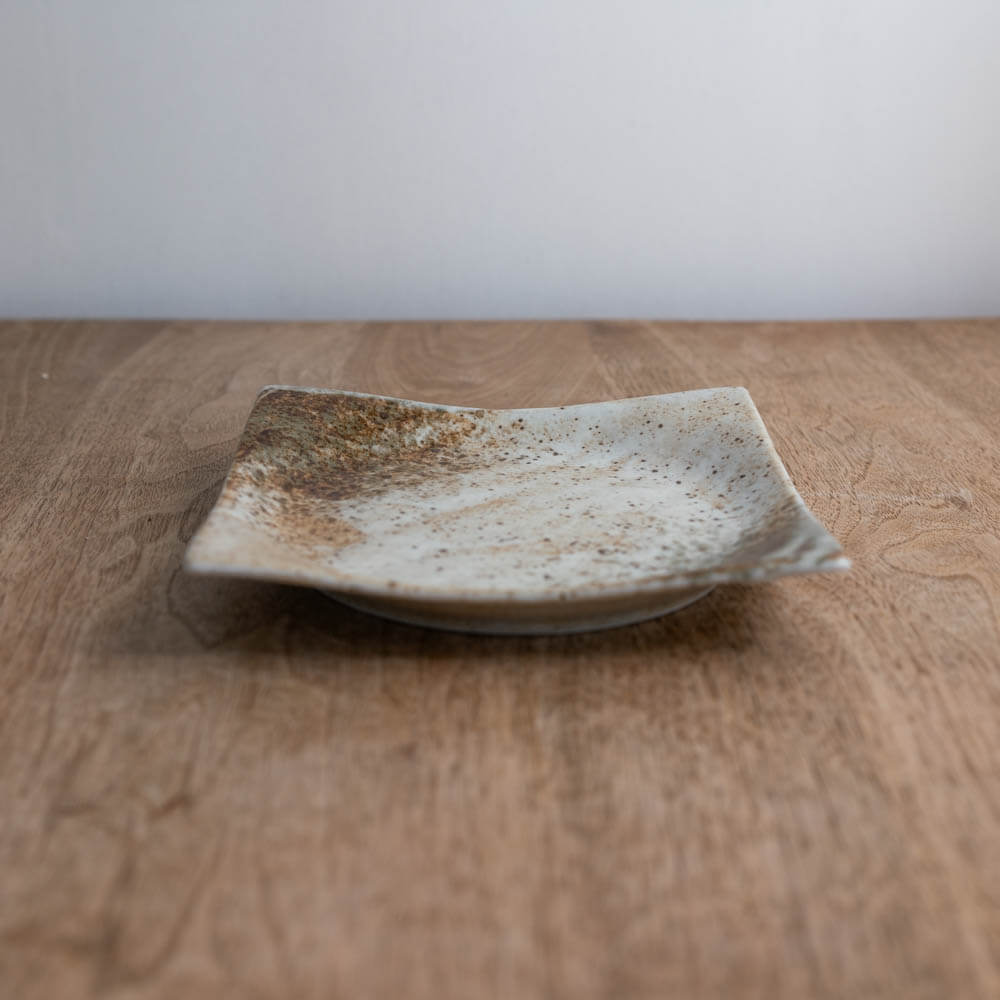 雪志野手引き 正角5.5皿 -器市-