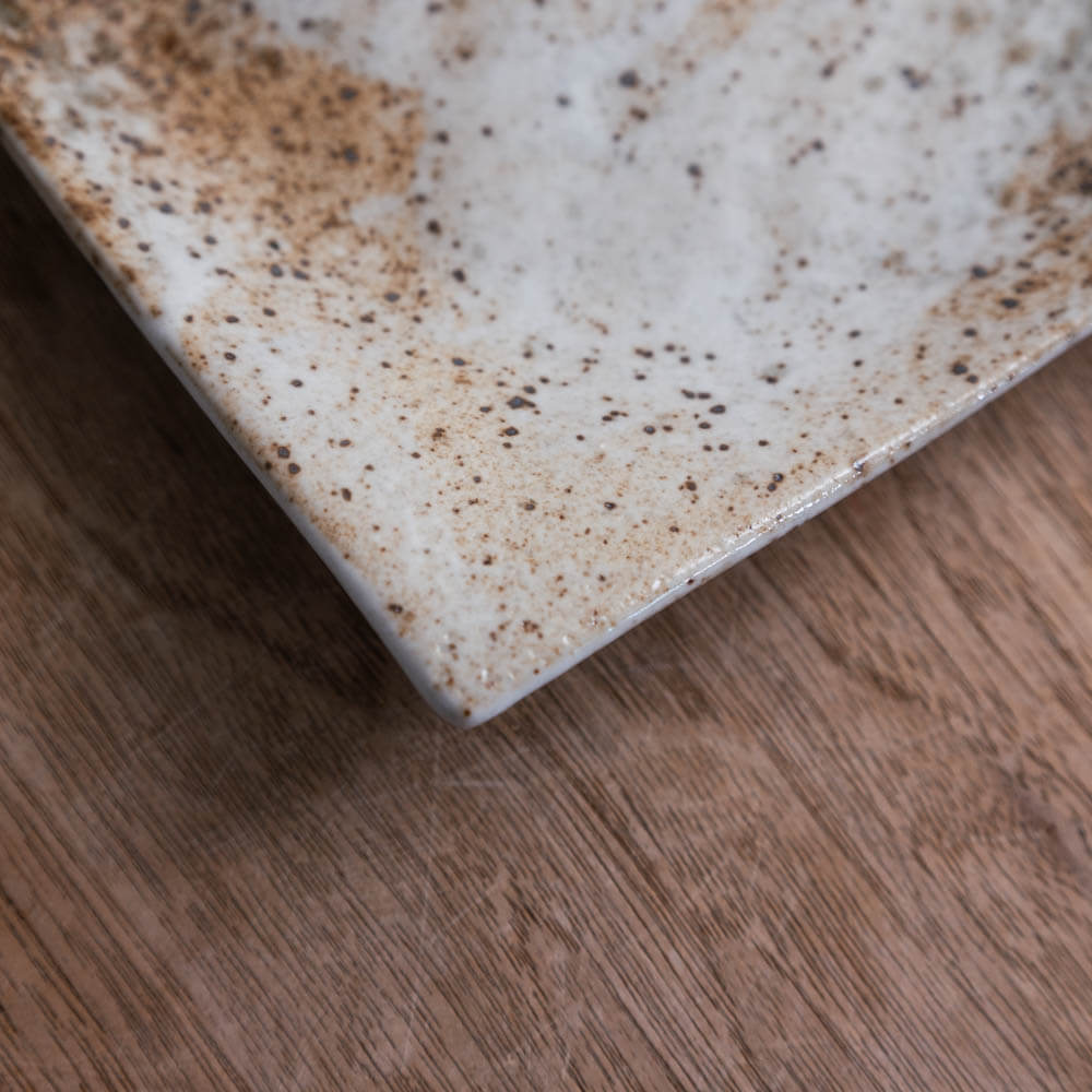 雪志野手引き 正角5.5皿 -器市-