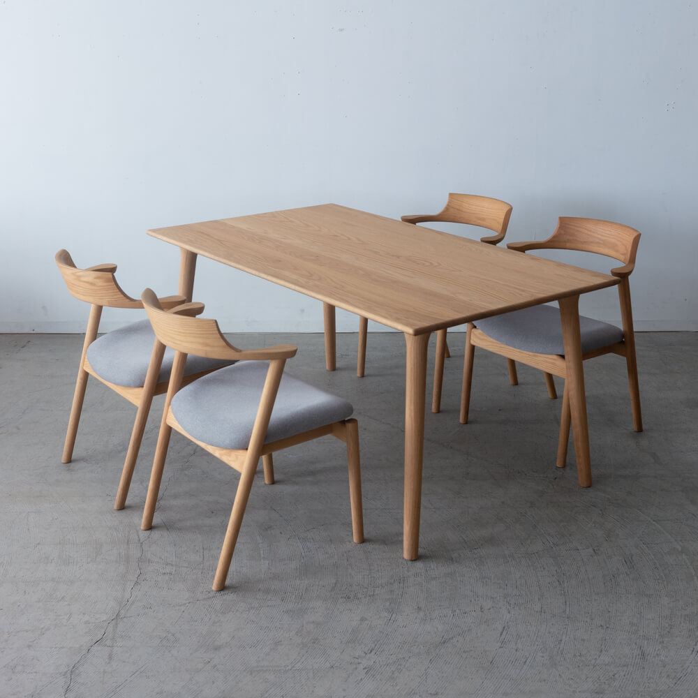 ［現品SALE］TWS ダイニング5点セット（テーブル150×85／テーパー4本脚）レッドオーク材 FC色＋セブルバチェア4脚（グレー）