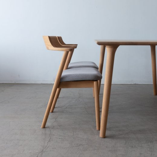 ［現品SALE］TWS ダイニング5点セット（テーブル150×85／テーパー4本脚）レッドオーク材 FC色＋セブルバチェア4脚（グレー）