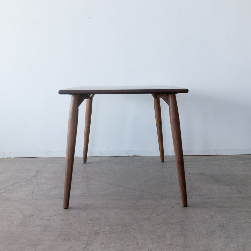 ［現品SALE］セレクト ダイニングテーブル BWN 150（27）ウォールナット材 / ウレタン 4本脚