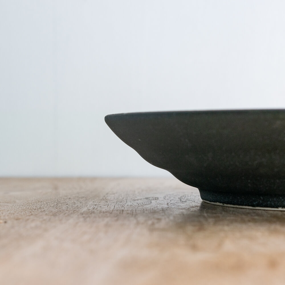 悠々黒鉄 9.5盛皿 -器市-