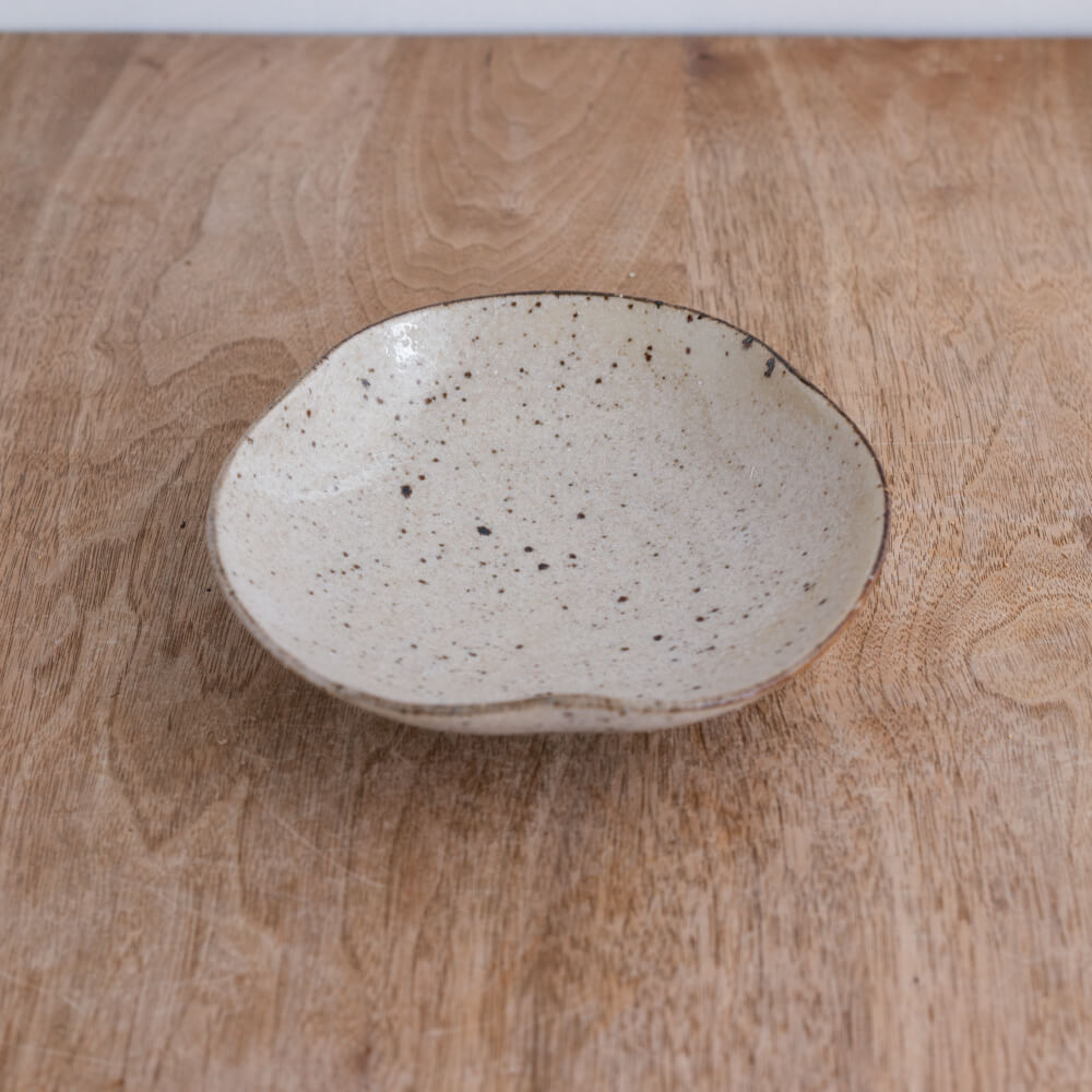 【WEB限定】渕サビうのふ 変形三角鉢 (中) -器市-