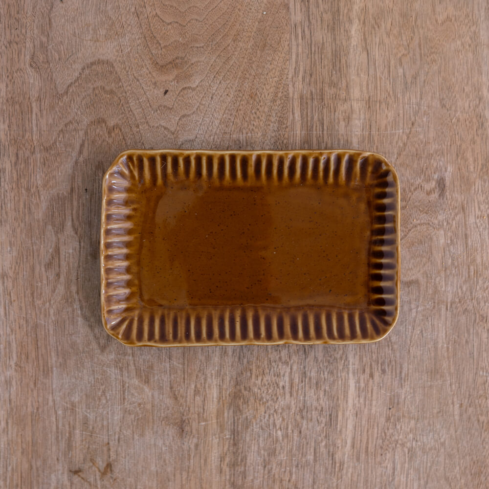 【WEB限定】MINO 削ぎ 角皿 アメ釉 -器市-