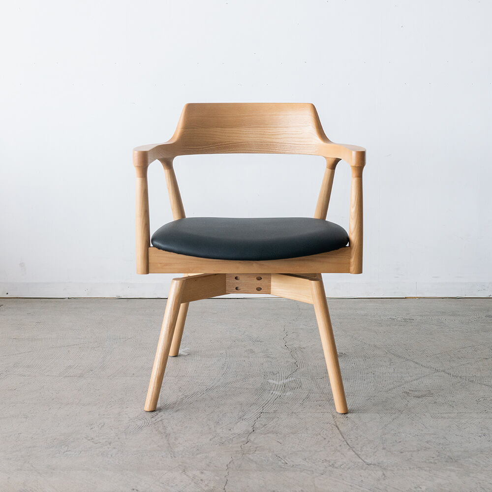 ［期間限定SALE］回転チェア カスケード アッシュ材NA / ウレタン