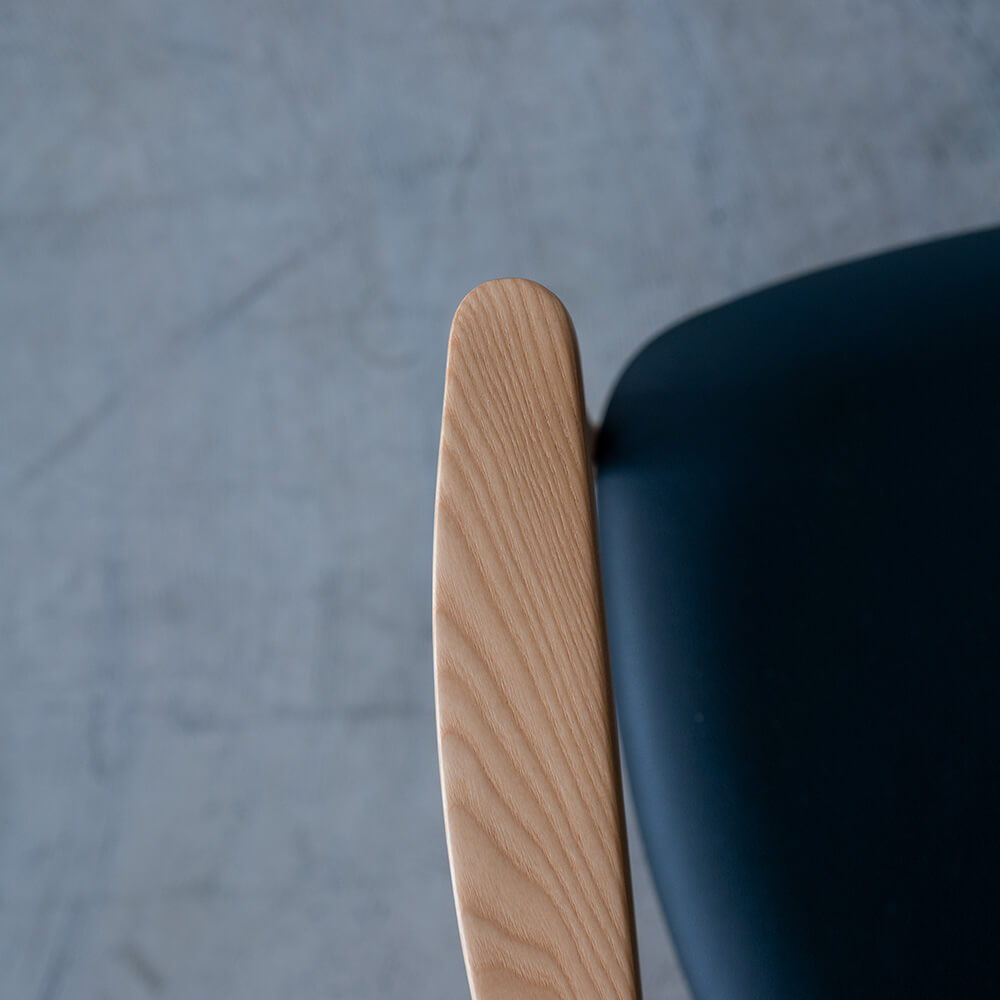 ［期間限定SALE］回転チェア カスケード アッシュ材NA / ウレタン