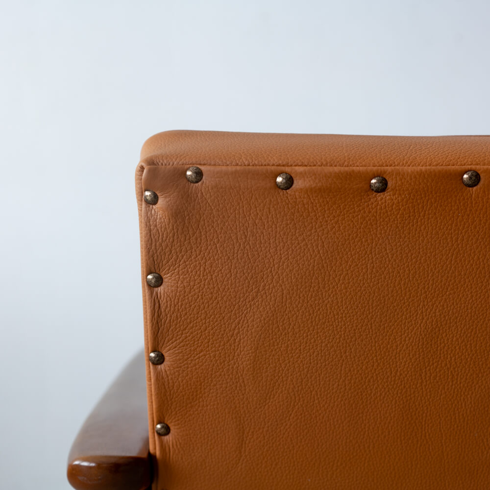 ［アップサイクル品］カリモク Kチェア（本革キャメル）