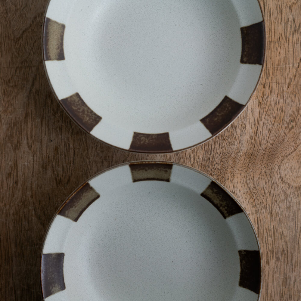 【WEB限定】ラウトブラウン 50鉢 -器市-