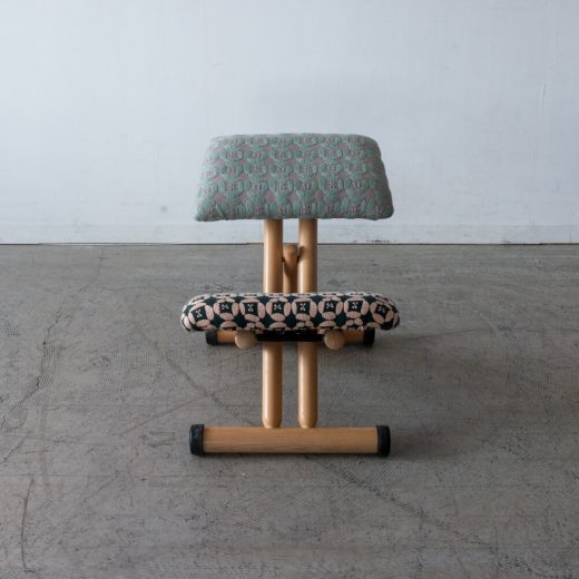 ［アップサイクル品］VARIER バランスチェア VARIABLE ミナペルホネン 北欧 学習椅子