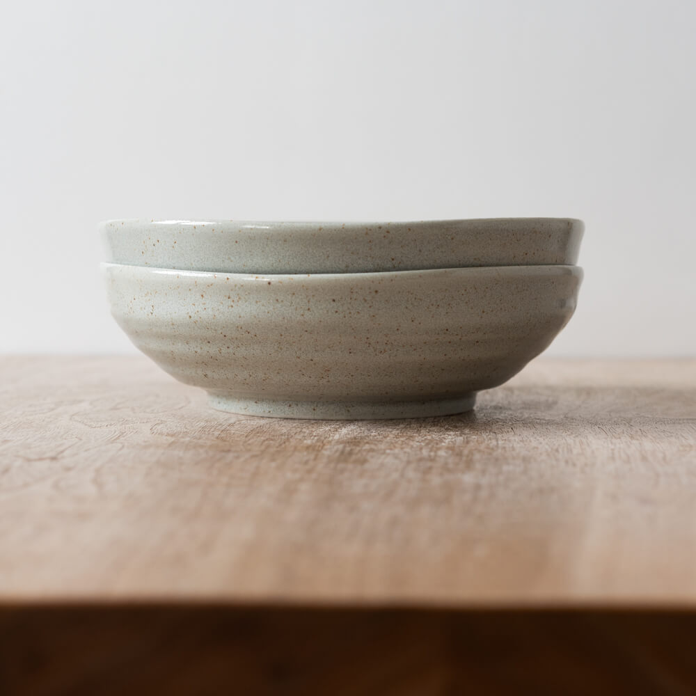 灰粉引刷毛目 ロクベ6寸ボール -器市-