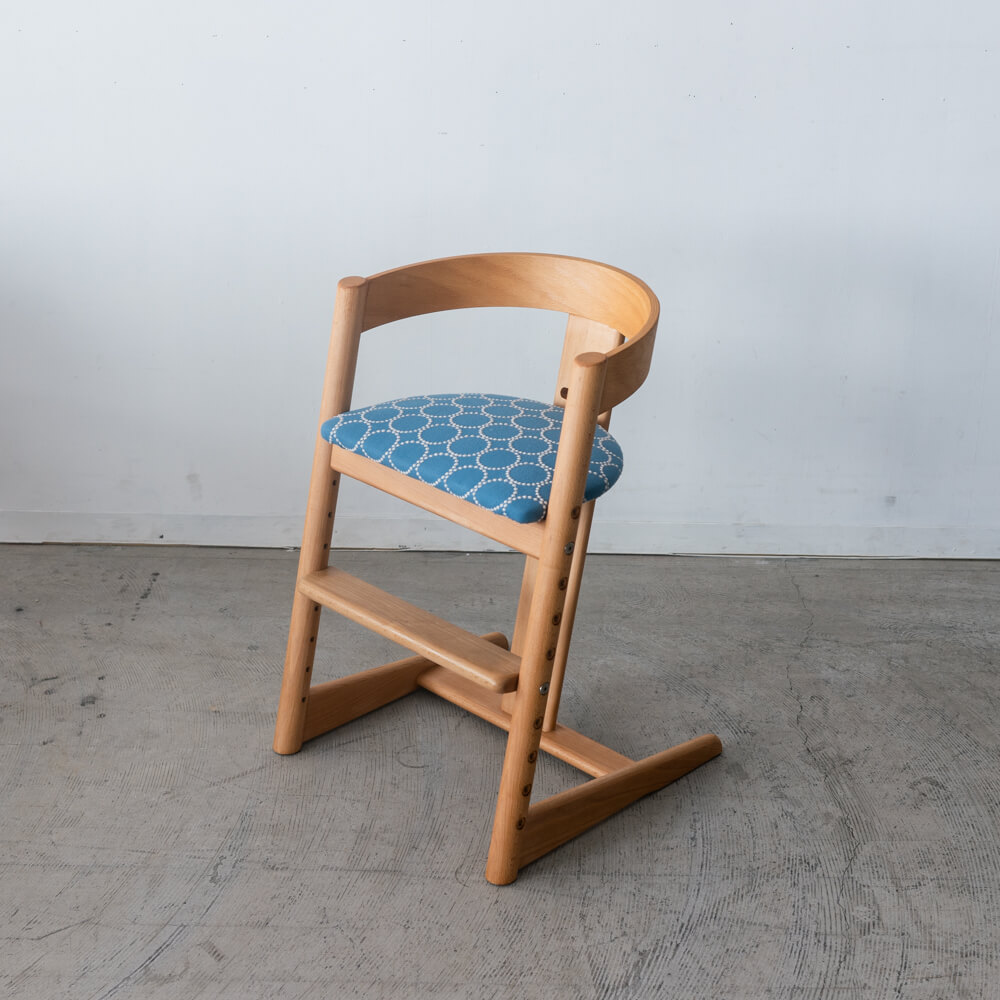 ［アップサイクル品］木馬舎 キッズチェア 国産ブナ材 ミナ ペルホネン tambourine ブルー
