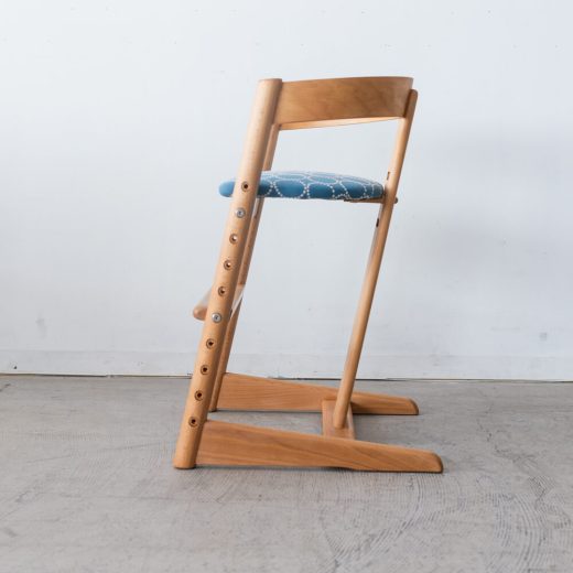 ［アップサイクル品］木馬舎 キッズチェア 国産ブナ材 ミナ ペルホネン tambourine ブルー