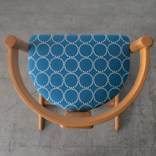 ［アップサイクル品］木馬舎 キッズチェア 国産ブナ材 ミナ ペルホネン tambourine ブルー