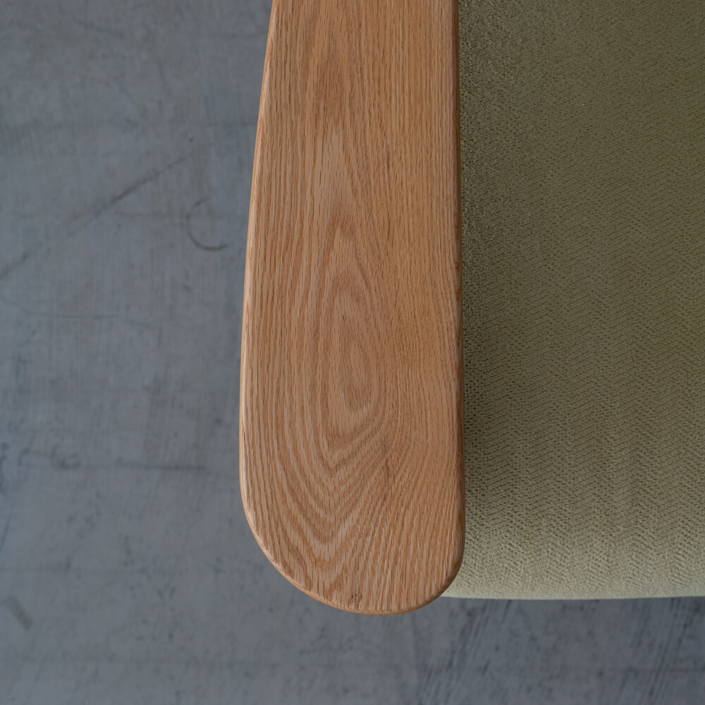 ［アップサイクル品］飛騨産業 chigusa 2人掛けソファ レッドオーク無垢材 ミナペルホネン tambourine