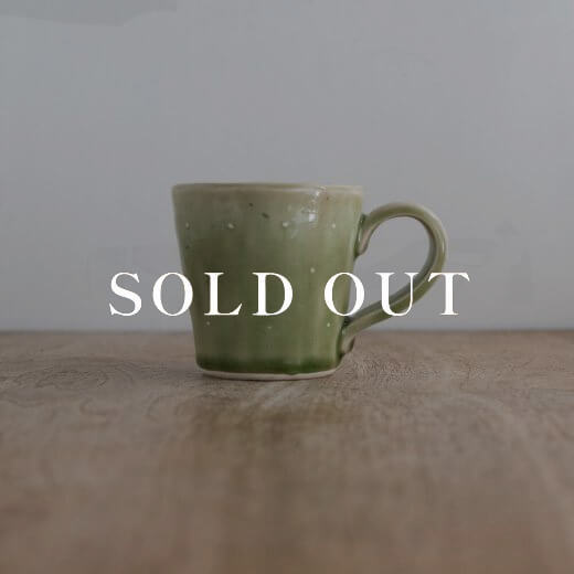 アウトレット食器（器市）の白ドットマグ 翡翠 売り切れ